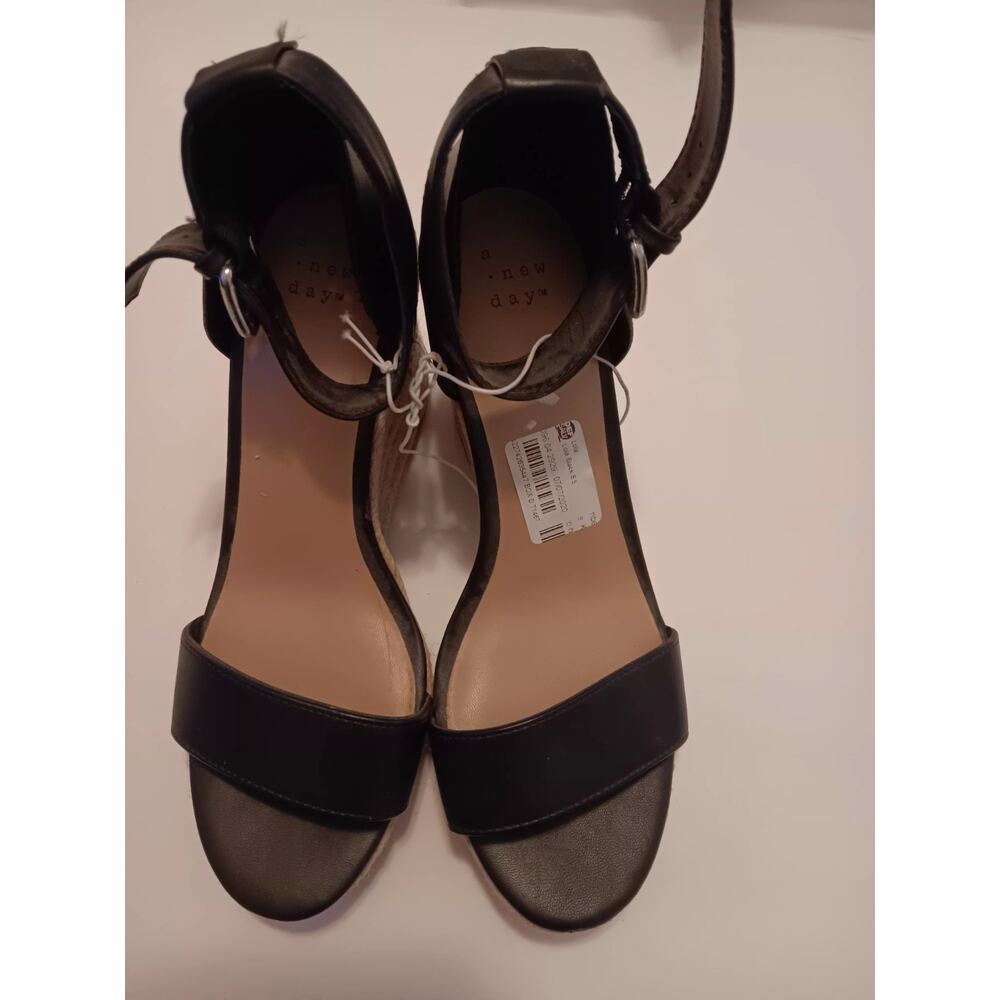 A New Day Shoes, Women's Size 8.5, Black, Espadrille Wedges, Ankle Strap, NWOT